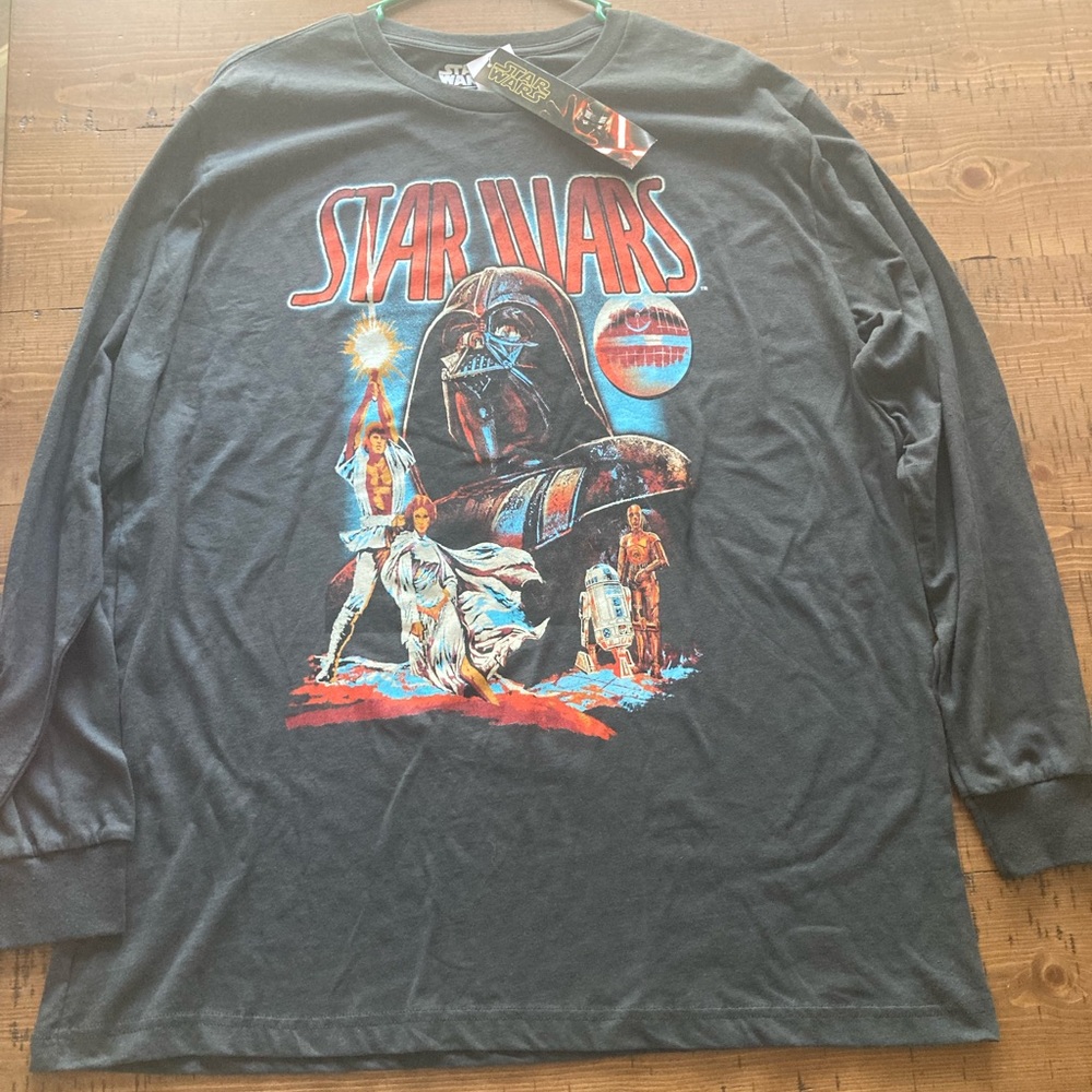 NWT Star Wars Retro Episode IV Long Sleeve